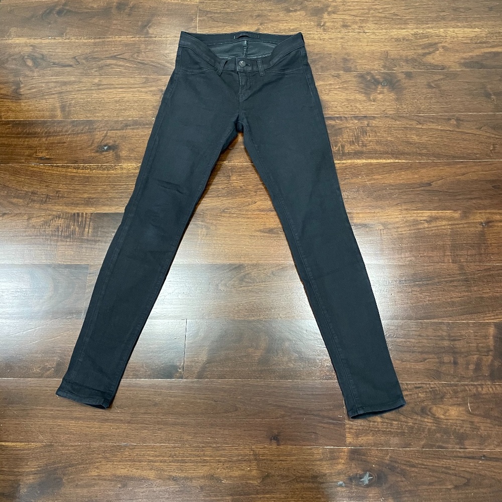 Black skinny jeans